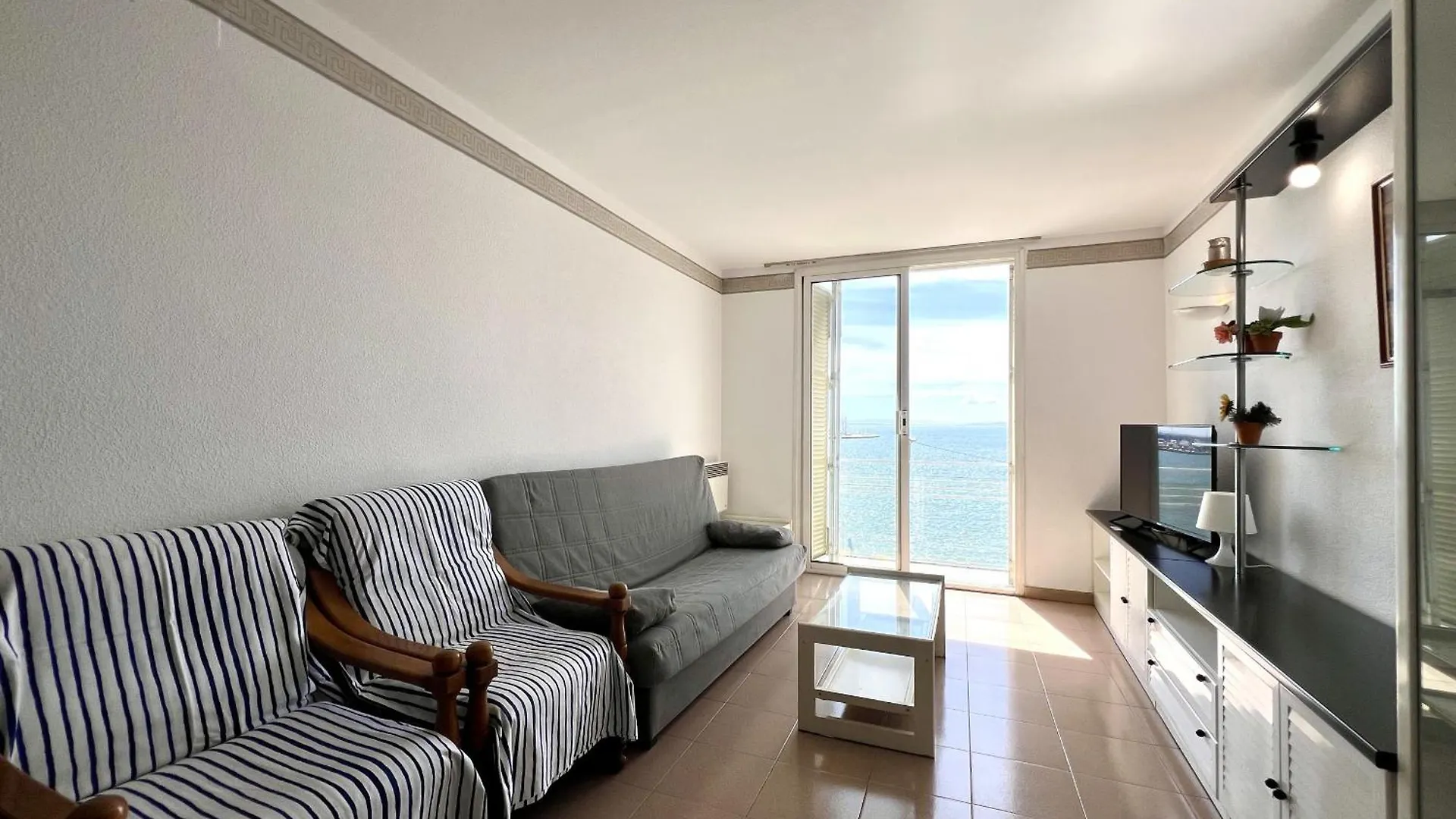 Rhode Vista Al Mar Apartment Roses