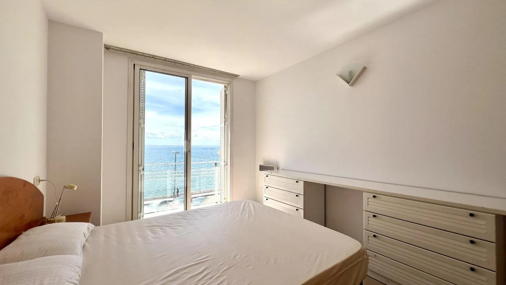 Rhode Vista Al Mar Apartment Roses